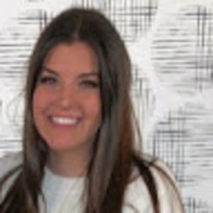 Meet your Posher, Riana